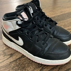 Nike Air Jordan 1 Mid "Arctic Pink Black" KIDS SIZE 4Y